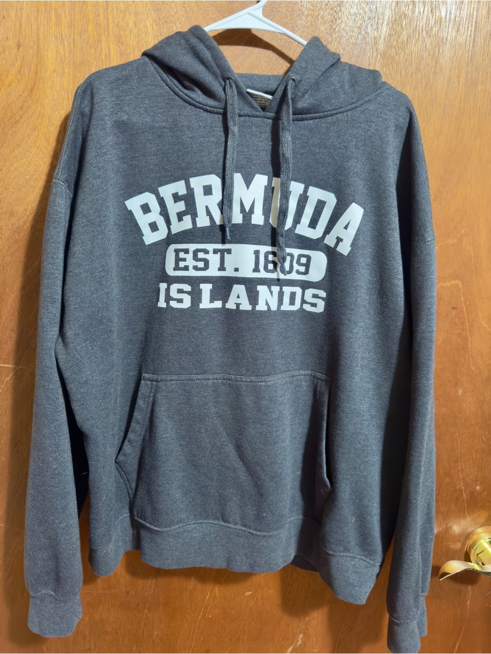 Bermuda Islands Men's Charcoal Hooded Sweatshirt